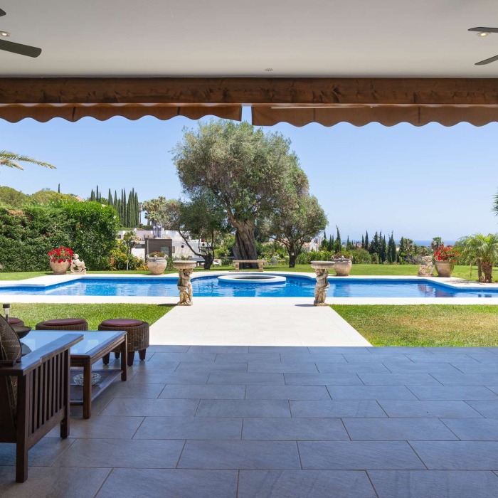 Huge 7 Bedroom Sea View Mansion in Nueva Andalucia | Image 77