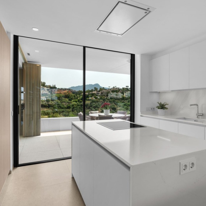 Modern 2 Bedroom Sea View Apartment in New Development in Los Arqueros, Benahavis | Image 20