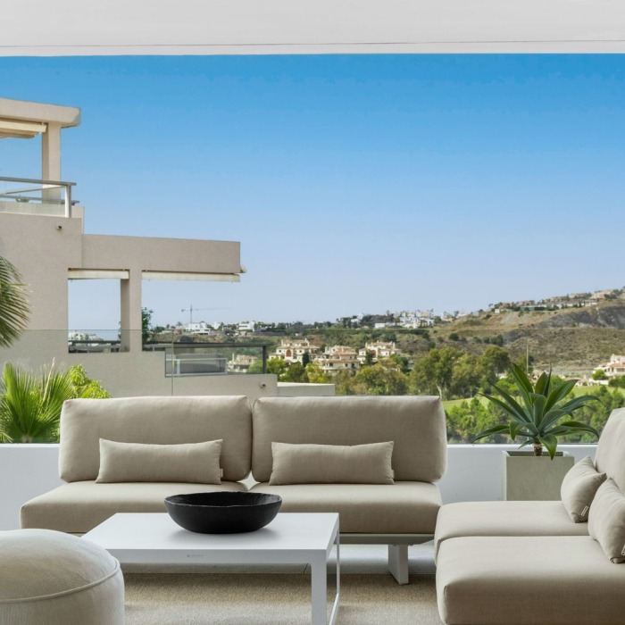 Modern 2 Bedroom Sea View Apartment in New Development in Los Arqueros, Benahavis | Image 13