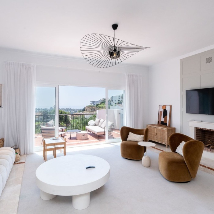 Modern Sea View Penthouse in a New Development in El Paraíso, Benahavis39