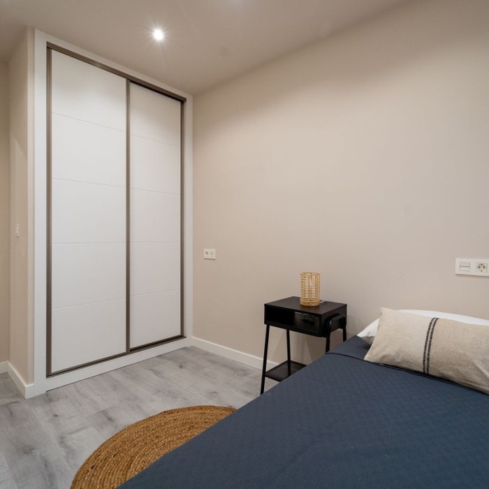 Moderno Apartamento en Planta Alta de 3 Dormitorios en Los Boliches, Fuengirola | Image 21