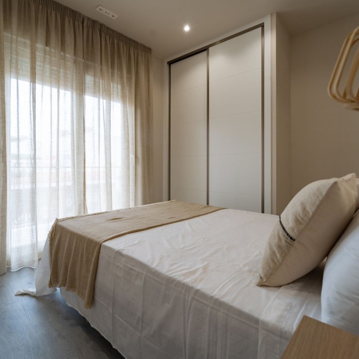 Moderno Apartamento en Planta Alta de 3 Dormitorios en Los Boliches, Fuengirola | Image 17