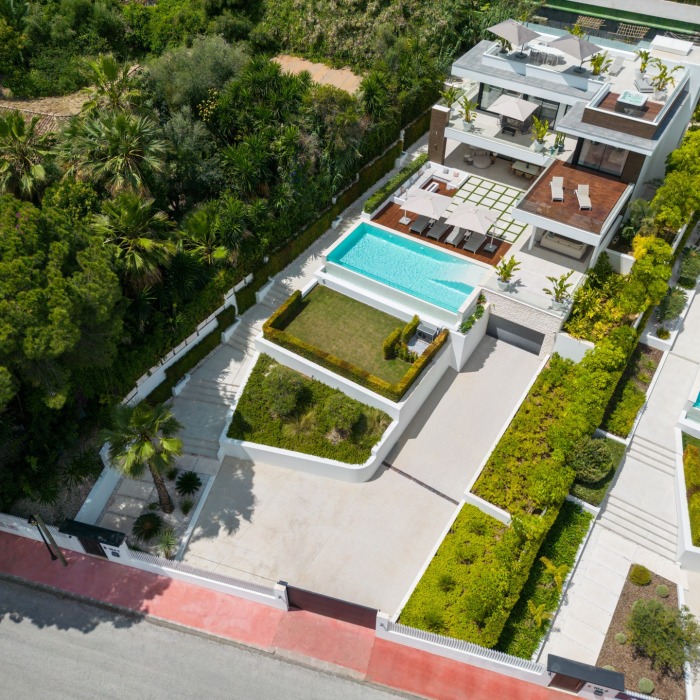 Villa Moderne de 5 Chambres à Nueva Andalucia | Image 17