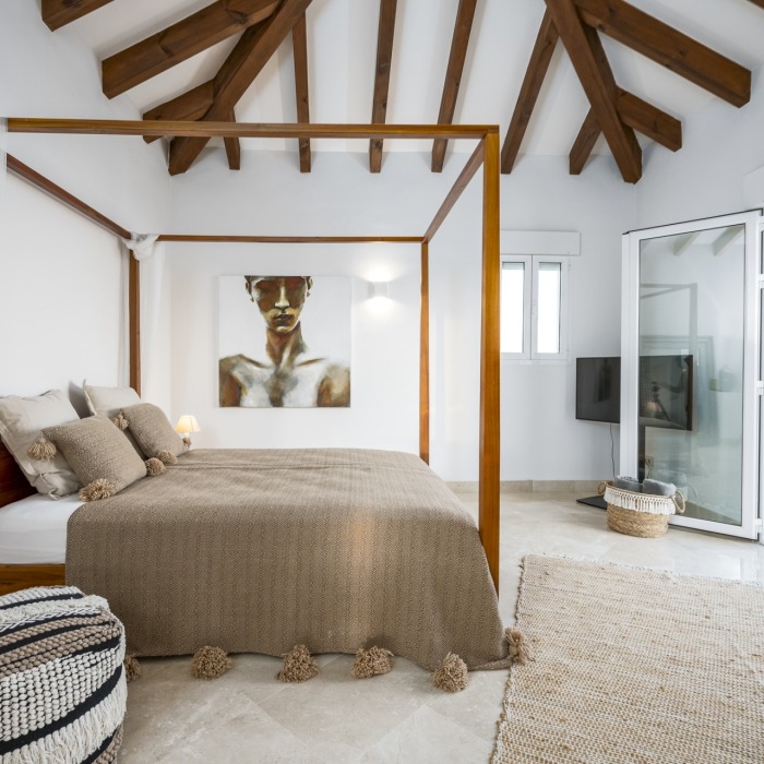 Villa de Style Andalou avec Vue Mer & Golf Panoramique de 6 Chambres à Los Monteros, Marbella Est | Image 77