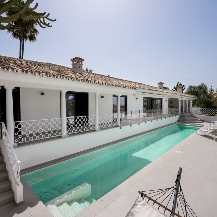 Villa Contemporaine avec Vue Mer de 5 Chambres à Guadalmina Alta, San Pedro de Alcantara | Image 2