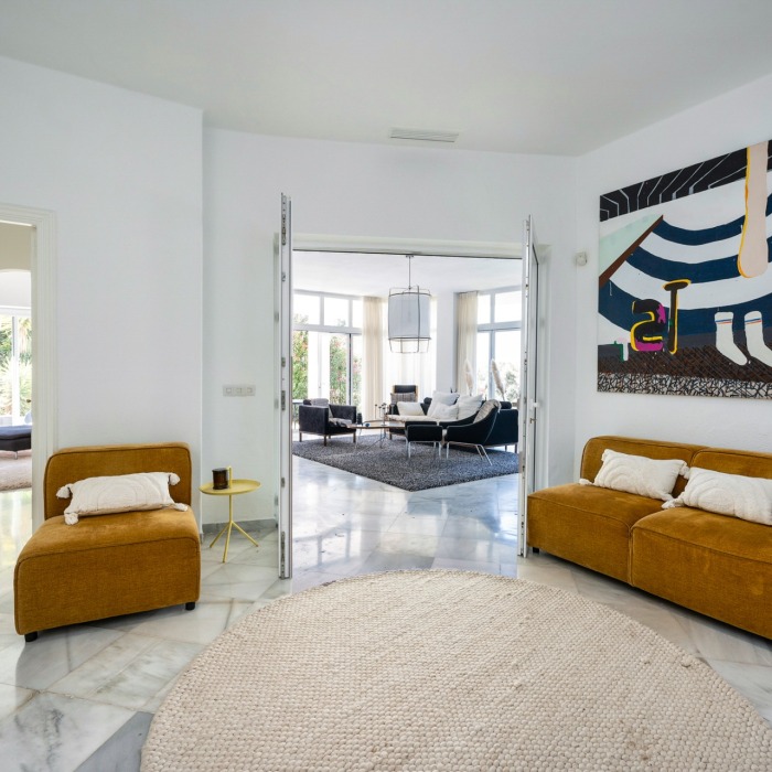 Villa de 4 dormitorios en primera línea de golf en alquiler en Nueva Andalucía | Image 29