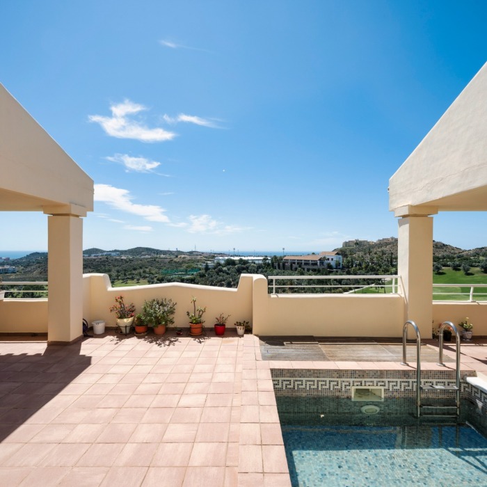 Luxueux Penthouse avec Vue Mer Panoramique de 3 Chambres à Mijas | Image 1
