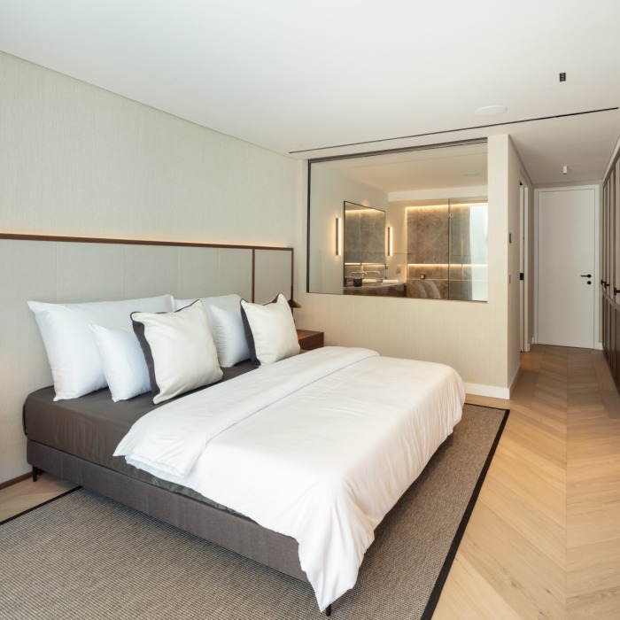 Modern Luxury 3 Bedroom Apartment in Puente Romano Marina, Marbella Golden Mile | Image 17