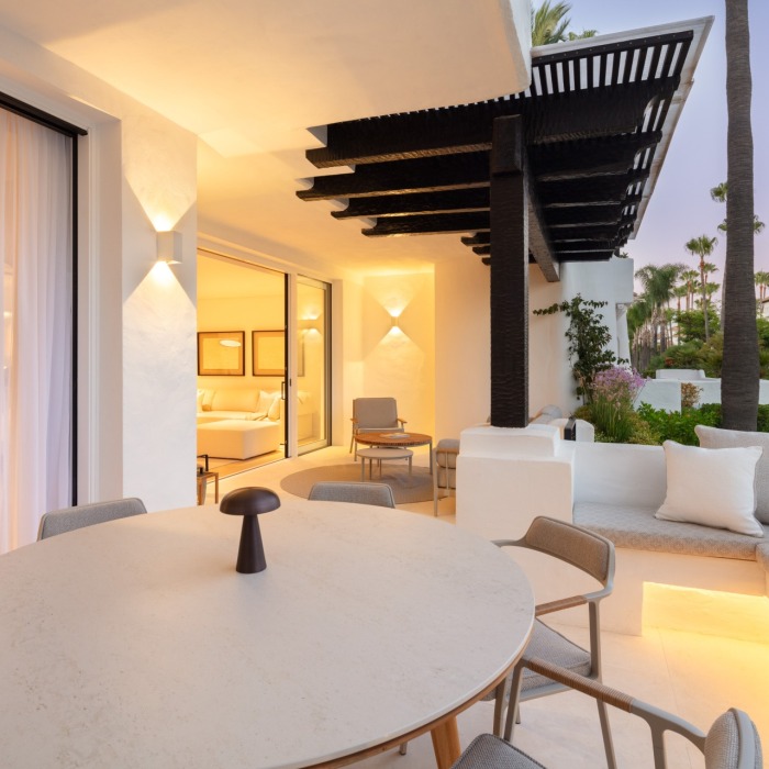 Modern Luxury 3 Bedroom Apartment in Puente Romano Marina, Marbella Golden Mile | Image 3