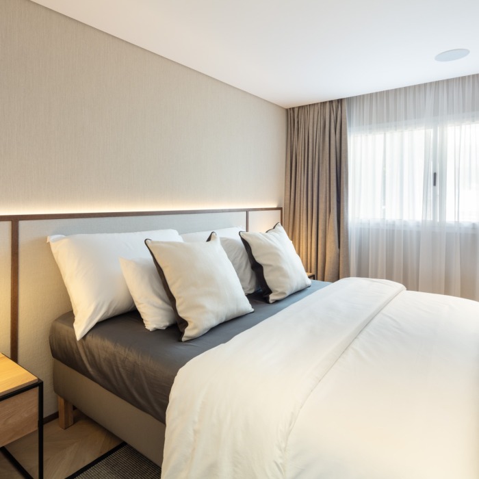 Modern Luxury 3 Bedroom Apartment in Puente Romano Marina, Marbella Golden Mile | Image 26