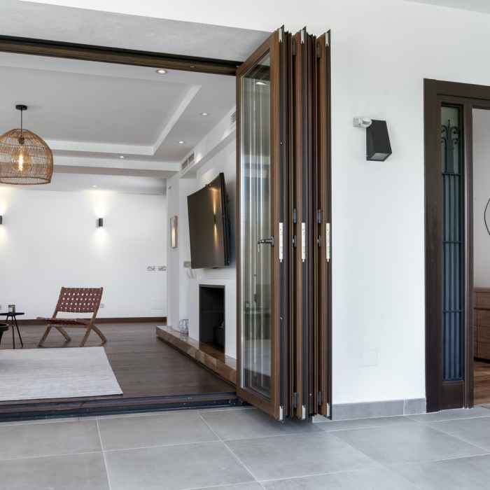 Villa Luxueuse avec Vue Montagne de 6 Chambres à Nueva Andalucia | Image 8