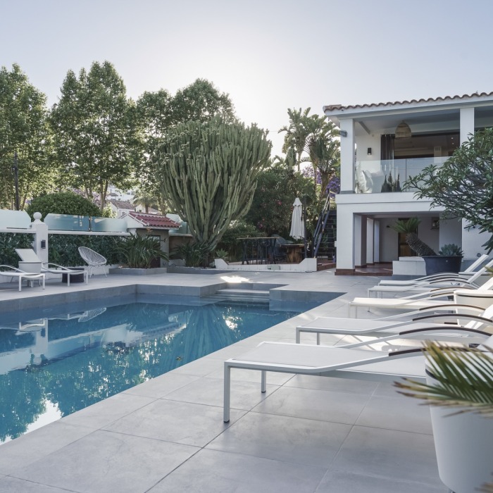 Villa Luxueuse avec Vue Montagne de 6 Chambres à Nueva Andalucia | Image 20