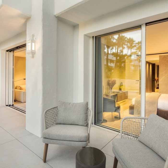 Modern 3 Bedroom Apartment in Marina de Puente Romano, Marbella Golden Mile | Image 5