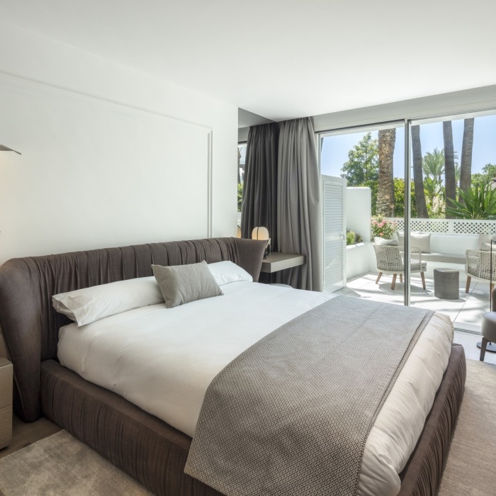Modern 3 Bedroom Apartment in Marina de Puente Romano, Marbella Golden Mile | Image 14