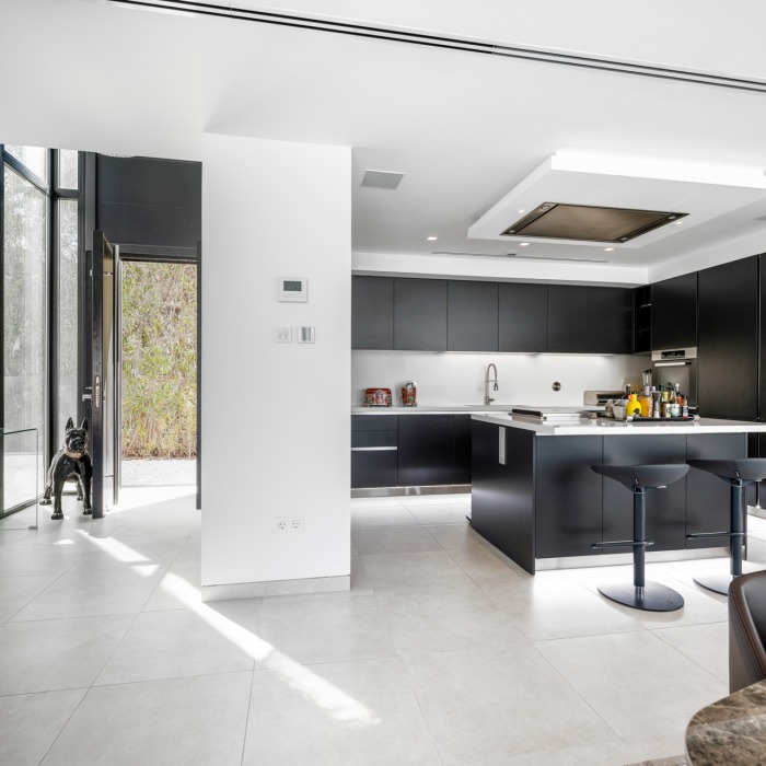 Villa Moderne avec Vue Mer Epoustouflante de 5 Chambres à Nueva Andalucia | Image 13