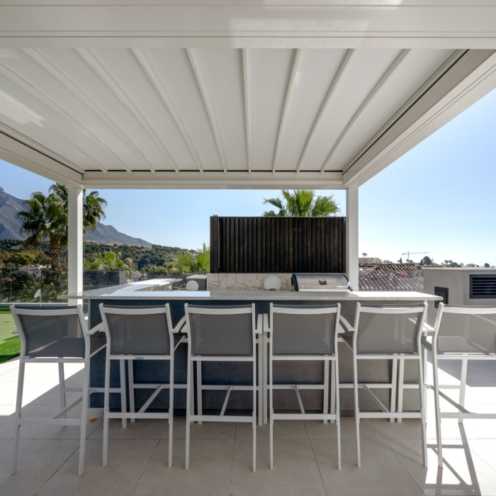 Villa Moderne avec Vue Mer Epoustouflante de 5 Chambres à Nueva Andalucia | Image 11