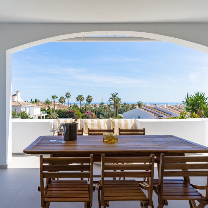 Renovated 3 Bedroom Apartment With Panoramic Views in Nueva Andalucia | Image 8