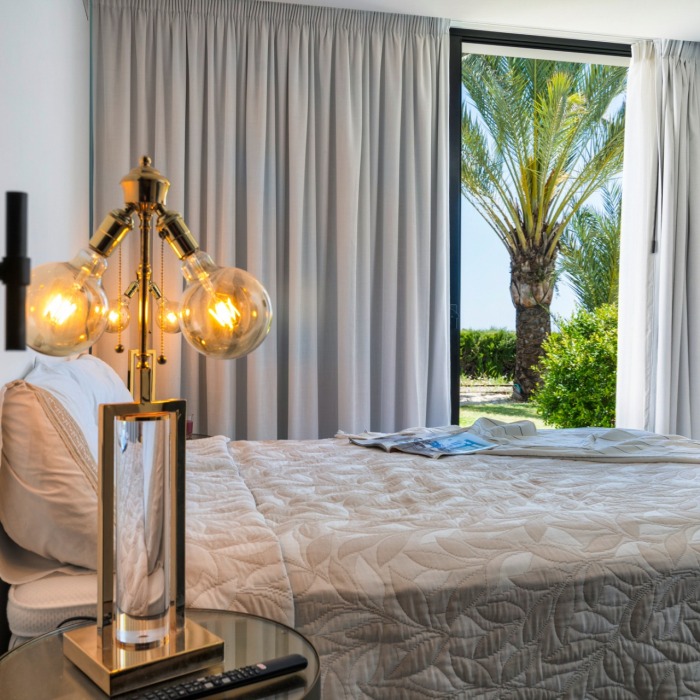 Villa de diseño de 4 dormitorios con vistas al mar en Los Naranjos Hill Club en Nueva Andalucía | Image 27