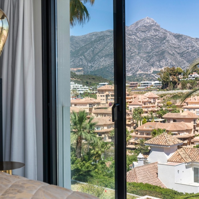 Designer 4 Bedroom Sea View Villa at Los Naranjos Hill Club in Nueva Andalucia | Image 26
