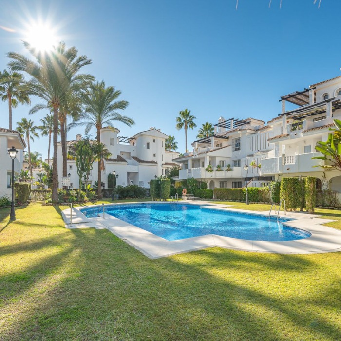 2 Bedroom Duplex Penthouse in Los Naranjos de Marbella, Nueva Andalucia | Image 28