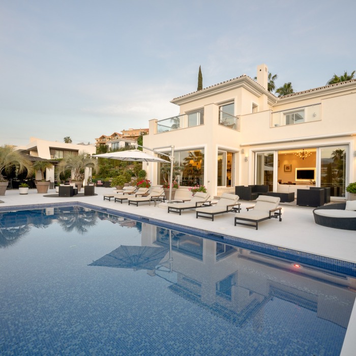Villa avec vue Golf à Louer à Nueva Andalucia, Marbella1