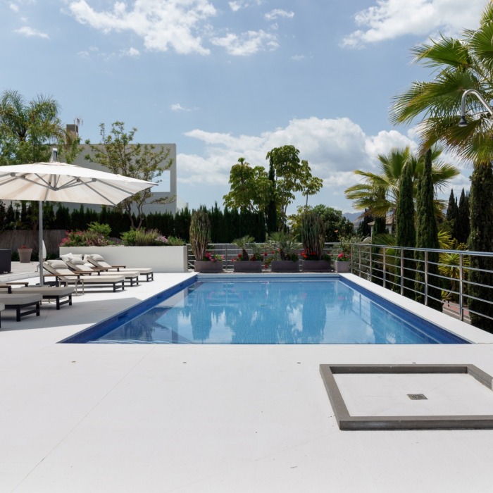 Villa avec Vue Golf de 5 Chambres à Nueva Andalucia | Image 4