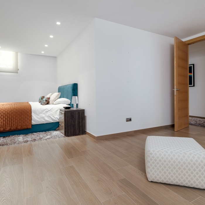 Villa de 5 Dormitorios con Vistas al Golf en Nueva Andalucía | Image 58