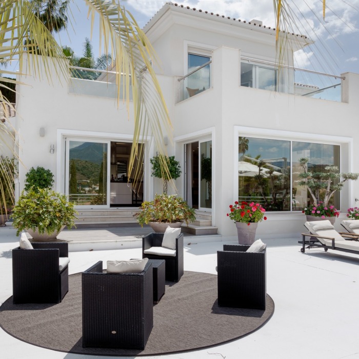 Villa avec Vue Golf de 5 Chambres à Nueva Andalucia | Image 6