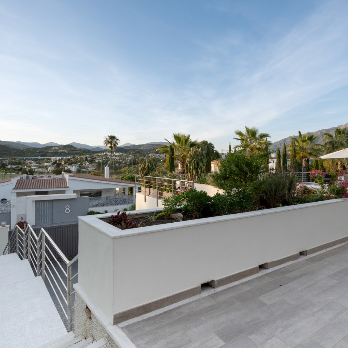 Villa de 5 Dormitorios con Vistas al Golf en Nueva Andalucía | Image 76