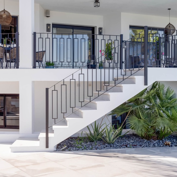 Villa Andalouse Designé dans un Style Scandinave de 5 Chambres à La Quinta, Benahavis | Image 11