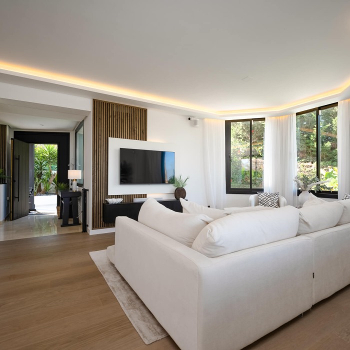 Andalusian Villa Designed in Scandinavian Style with 5 Bedrooms in La Quinta, Benahavis | Image 21
