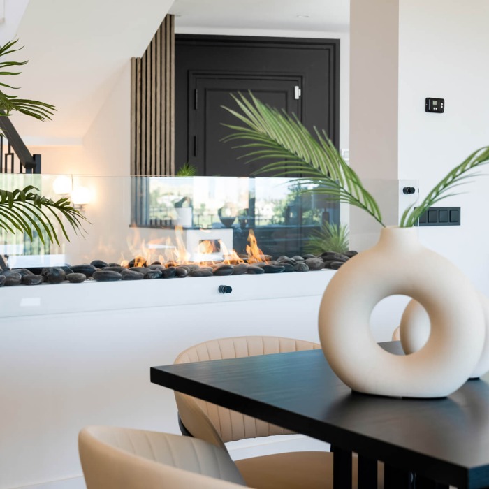 Villa Andalouse Designé dans un Style Scandinave de 5 Chambres à La Quinta, Benahavis | Image 28