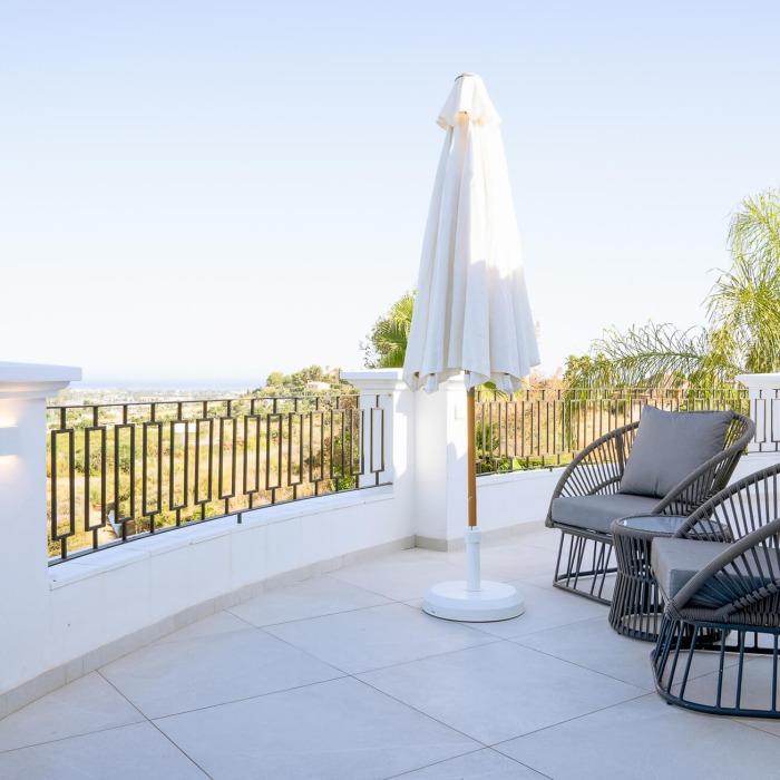 Andalusian Villa Designed in Scandinavian Style with 5 Bedrooms in La Quinta, Benahavis | Image 54