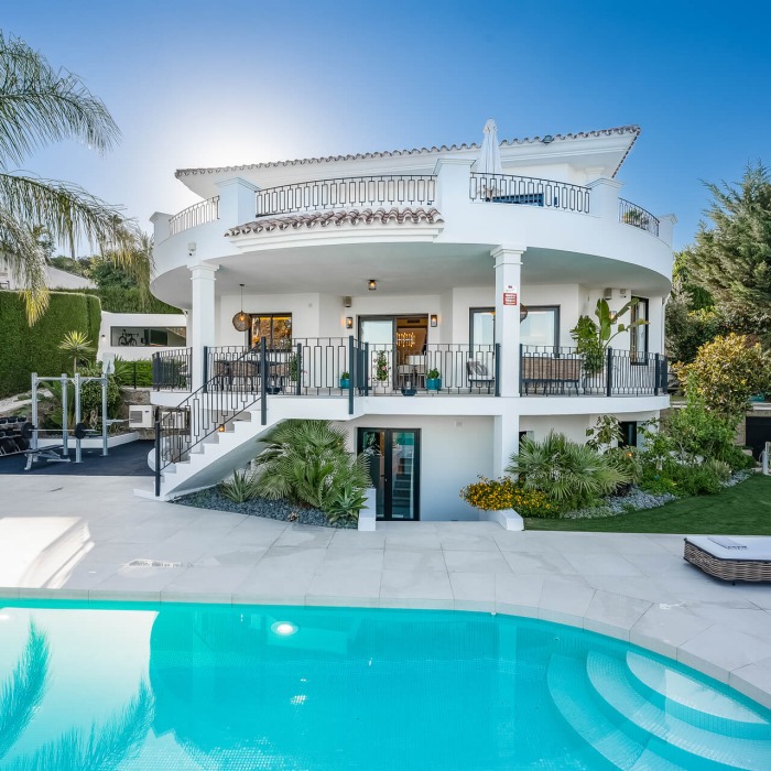 Villa Andalouse Designé dans un Style Scandinave de 5 Chambres à La Quinta, Benahavis | Image 6
