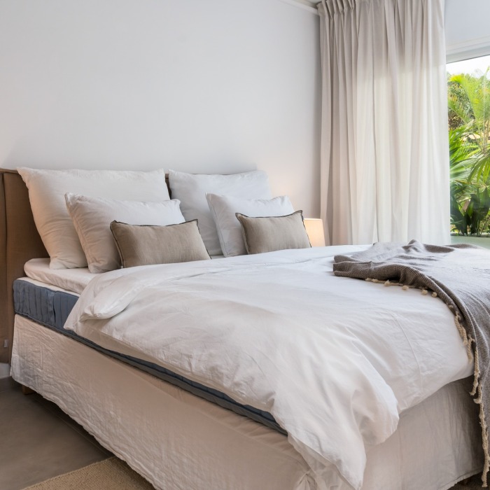 Modern 3 Bedroom Apartment in La Quinta in Benahavis, Marbella | Image 21
