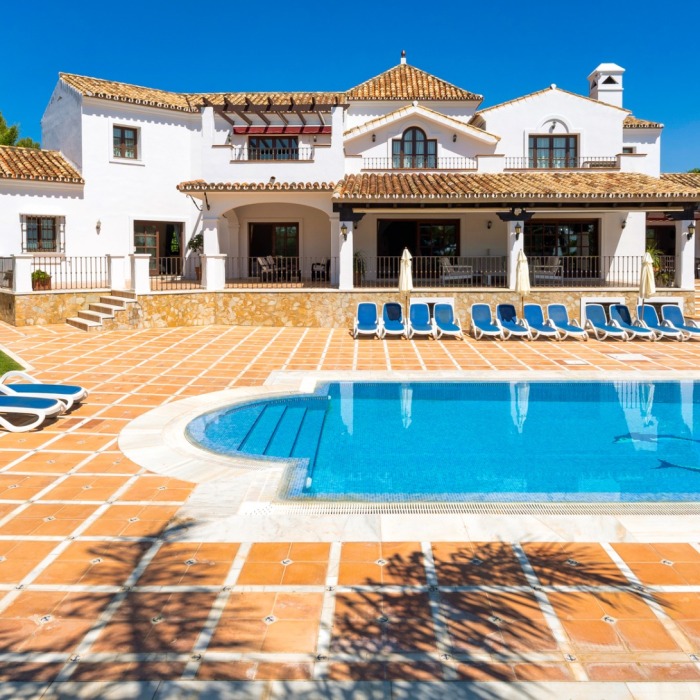 8 Bedroom Andalusian Mansion in Cancelada, Estepona | Image 9