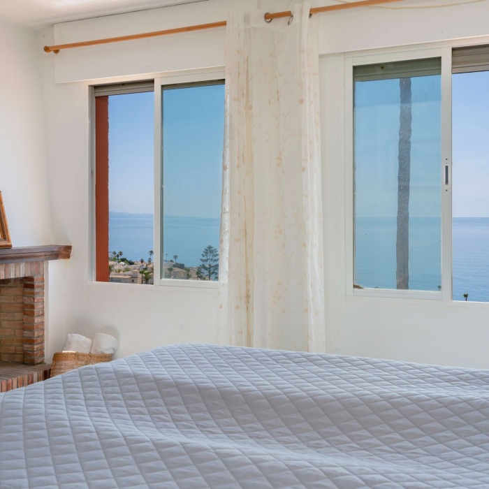 7 Bedroom Andalusian Villa in Buenas Noches, Estepona | Image 26
