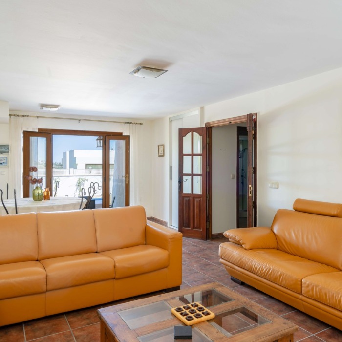 4 Bedroom Andalusian Villa with Sea Views in Valle Romano in Estepona, Spain | Image 23