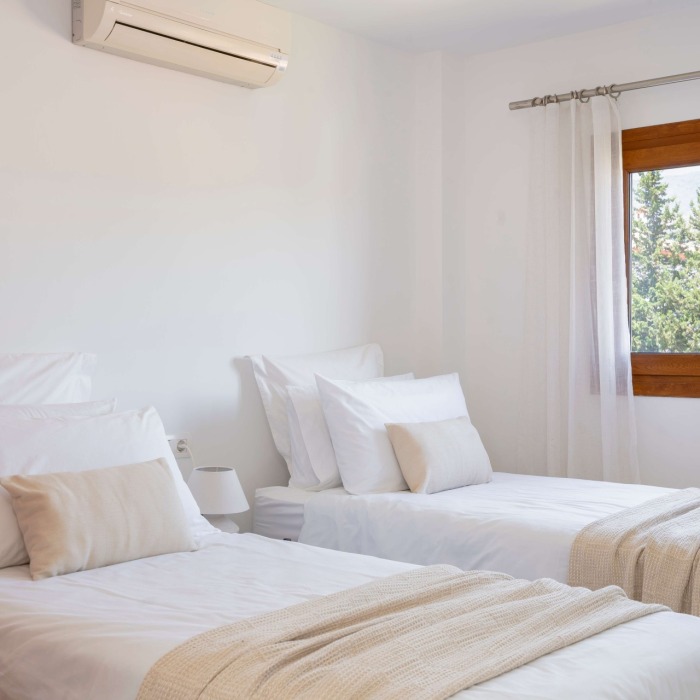 4 Bedroom Andalusian Villa with Sea Views in Valle Romano in Estepona, Spain | Image 49
