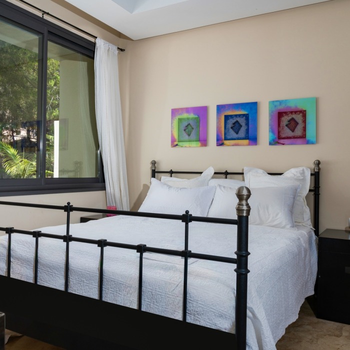 3 Bedroom Sea View Apartment in Imara, Marbella Golden Mile | Image 20