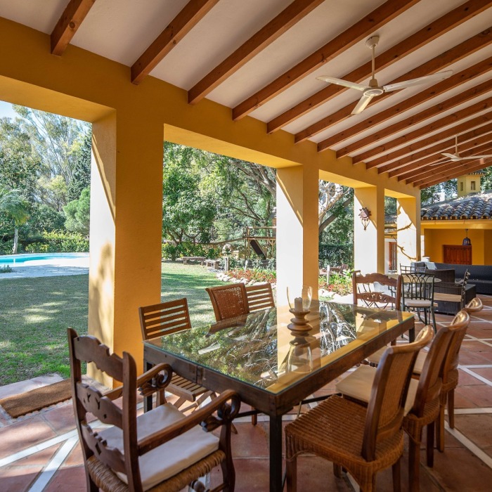 Beautiful 6 Bedroom Andalusian Villa in El Paraíso Medio, Estepona | Image 1