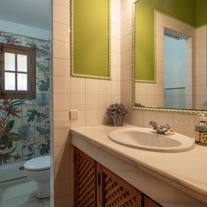 Beautiful 6 Bedroom Andalusian Villa in El Paraíso Medio, Estepona | Image 8