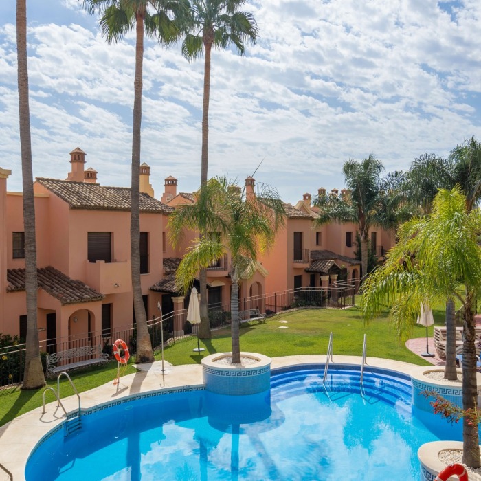 Lovely 3 Bedroom Townhouse with Sea Views in Valle Romano, Estepona | Image 3