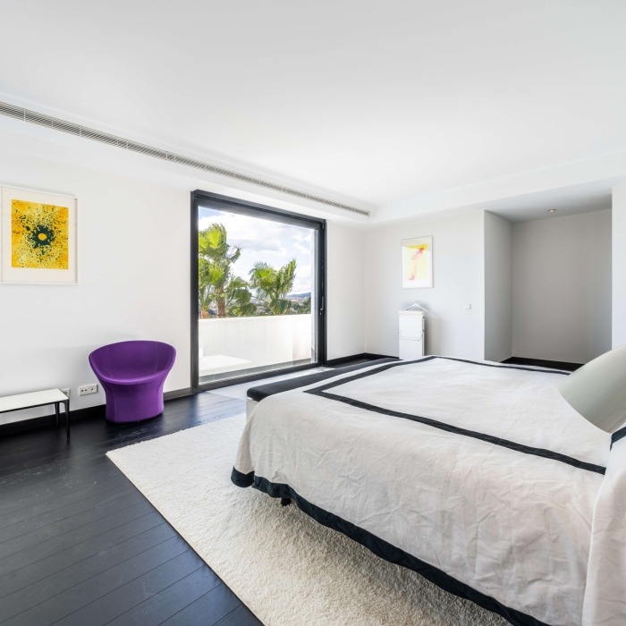 Contemporary Villa With Panoramic 5 Bedroom Sea Views at Los Flamingos Golf Resort, Benahavis | Image 13