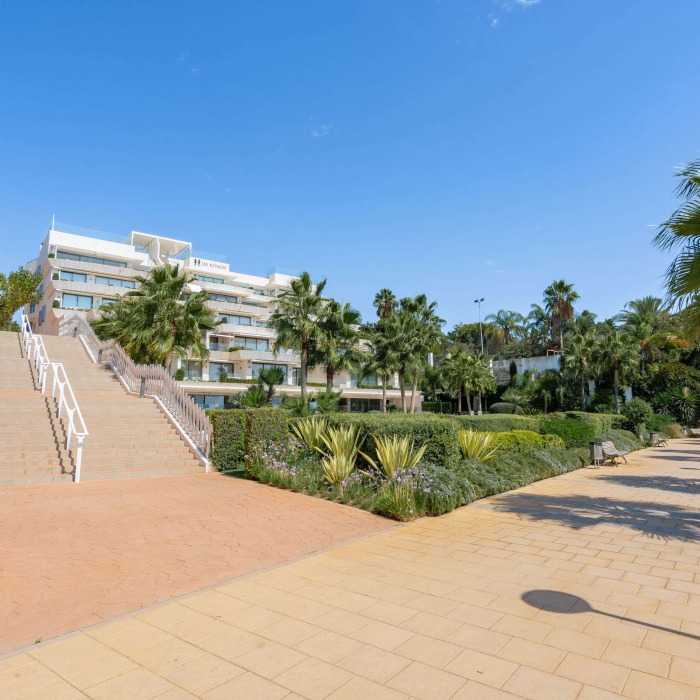 3 Bedroom Duplex Apartment with Spectacular Sea Views on the First Line of the Beach near the Port of Estepona | Image 2