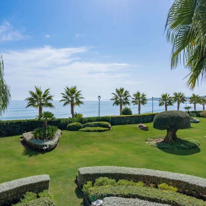 3 Bedroom Duplex Apartment with Spectacular Sea Views on the First Line of the Beach near the Port of Estepona | Image 25