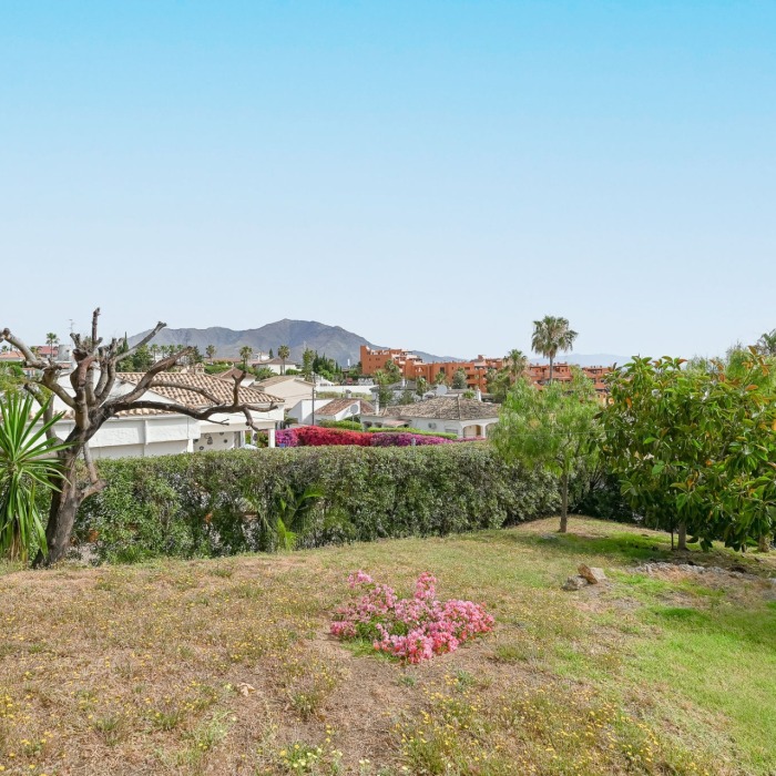 Large plot with sea view in Estepona | Image 14