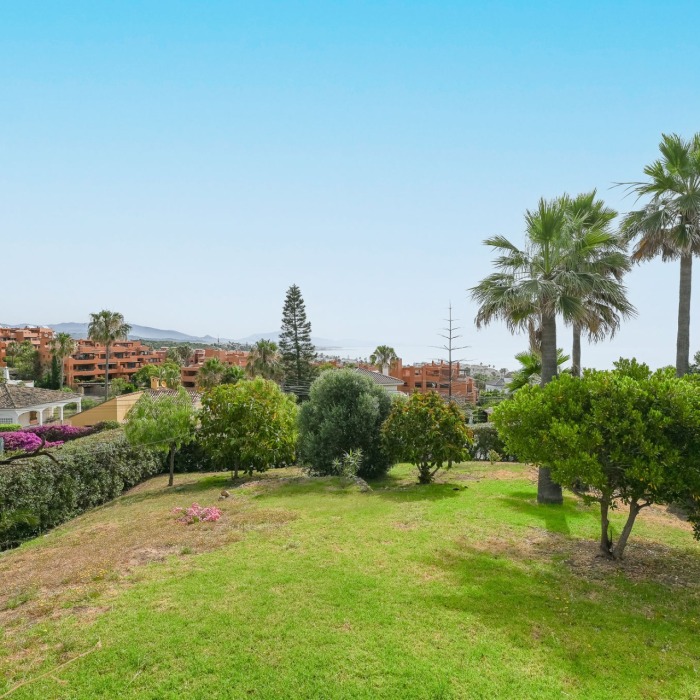 Large plot with sea view in Estepona | Image 13