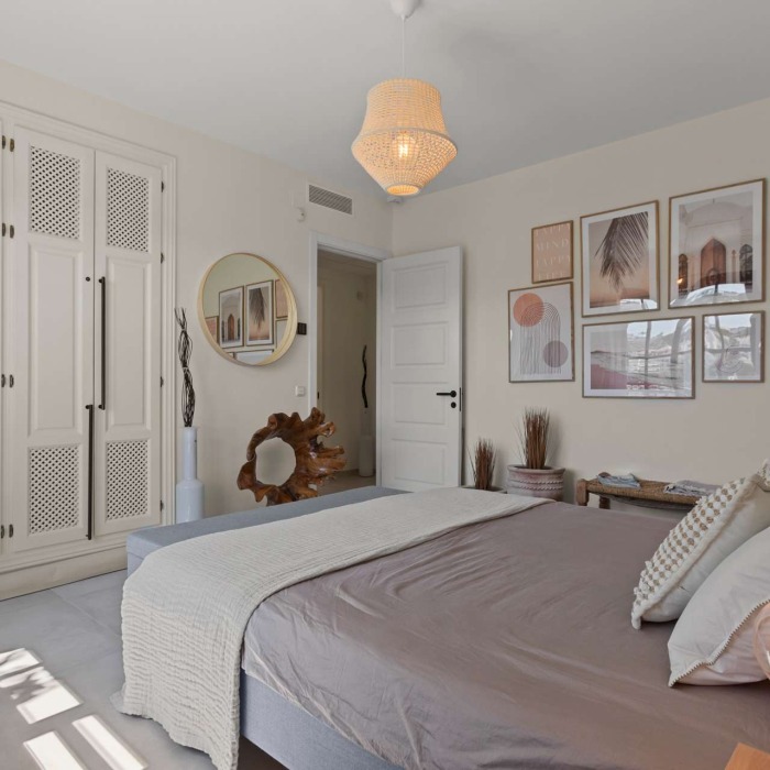 Impressive 5 Bedroom Andalusian Villa in Benahavis | Image 65