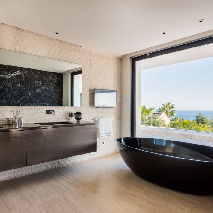 Luxurious Modern 6 Bedroom Villa in Sierra Blanca, Marbella Golden Mile | Image 47